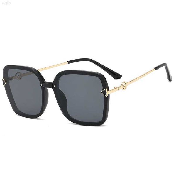 2023 fashion luxury big frame square resin lenses sunglass trendy brand designer women sunglasses, White;black
2023 fashion luxury big frame square resin lenses sunglass trendy brand designer women sunglasses, White;black