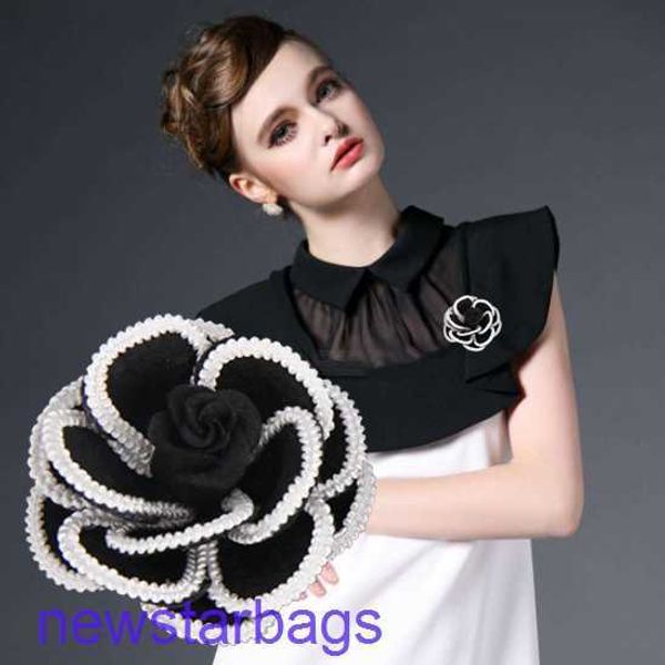 manufacturer gift wholesale suqi new creative brooch broches fashion trendy clothes corsage, Gray
manufacturer gift wholesale suqi new creative brooch broches fashion trendy clothes corsage, Gray