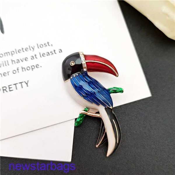 manufacturer gift wholesale fairy tale parrot brooch enamel color inlaid female corsage scarf button shawl, Gray
manufacturer gift wholesale fairy tale parrot brooch enamel color inlaid female corsage scarf button shawl, Gray