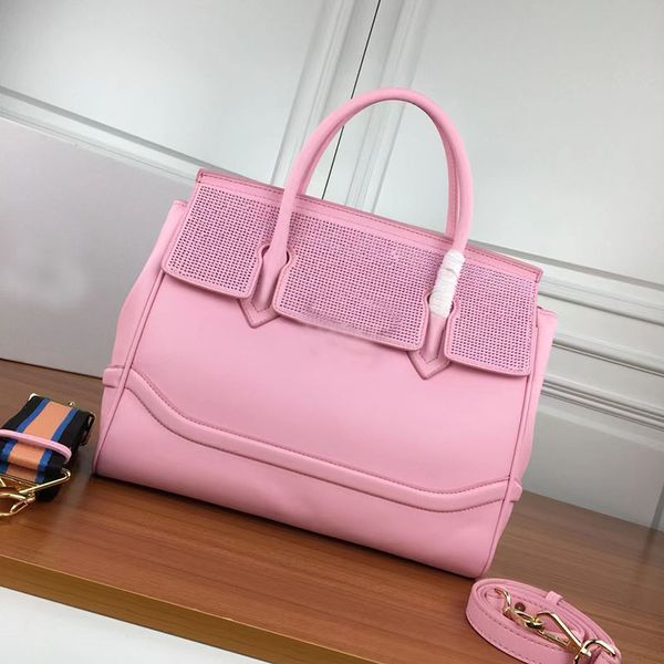 fashion ladies' handbag, shoulder bag diamond upgrade with laser technology, dazzling diamond version with hijab
fashion ladies' handbag, shoulder bag diamond upgrade with laser technology, dazzling diamond version with hijab