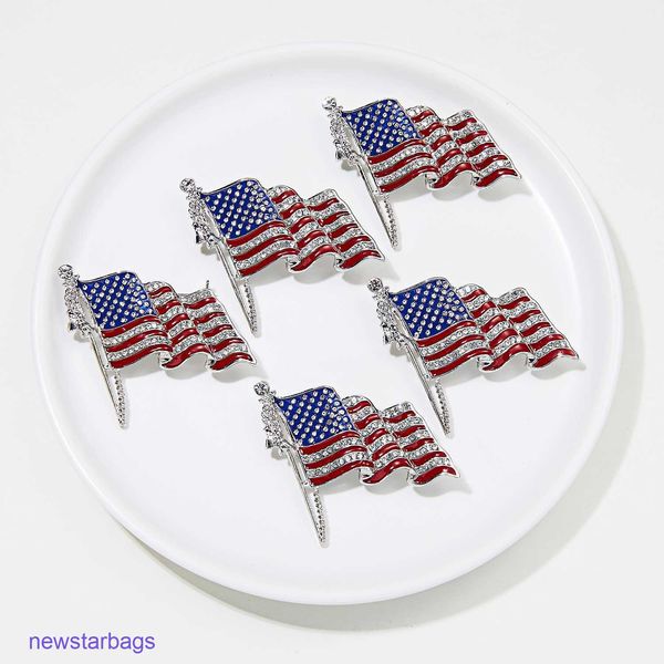 manufacturer gift wholesale new jewelry fashion flag brooch anti light pin american rhinestone painting oil, Gray
manufacturer gift wholesale new jewelry fashion flag brooch anti light pin american rhinestone painting oil, Gray
