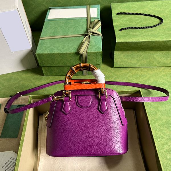 7a bamboo shell bag designer handbags women genuine leather cross body bag purple handle buckle fashionable hardware letter zipper closure
7a bamboo shell bag designer handbags women genuine leather cross body bag purple handle buckle fashionable hardware letter zipper closure