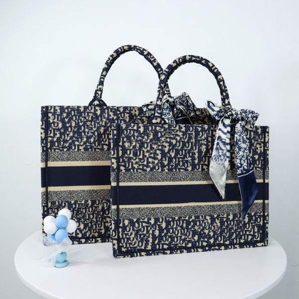 2023 tote bag designer bag women bags shopping bag handbag shoulder bags crossbody bags luxury fashion clutch large letter silk scarf classi
2023 tote bag designer bag women bags shopping bag handbag shoulder bags crossbody bags luxury fashion clutch large letter silk scarf classi