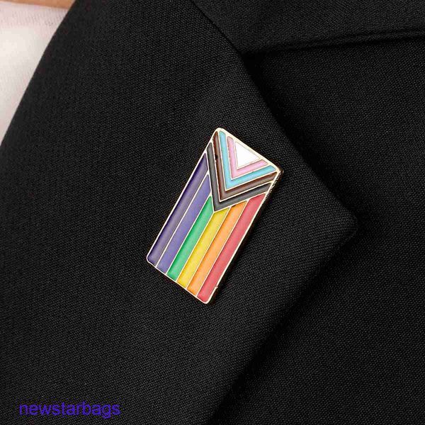 manufacturer gift wholesale new fashion creative rainbow flag brooch gay badge personalized simple jewelry, Gray
manufacturer gift wholesale new fashion creative rainbow flag brooch gay badge personalized simple jewelry, Gray