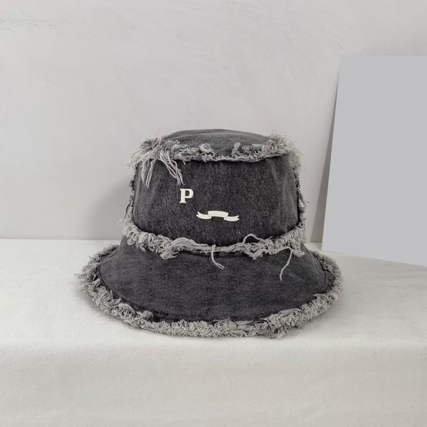 designers letter bucket hat luxury sunshade men and women little fresh solid color fashion trend breathable casual four seasons gift summer, Blue;gray
designers letter bucket hat luxury sunshade men and women little fresh solid color fashion trend breathable casual four seasons gift summer, Blue;gray
