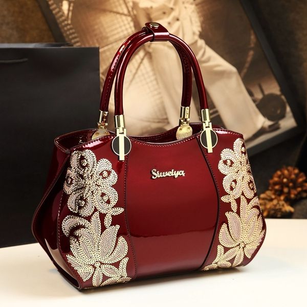 evening bag's boston atmosphere brand ladies fashion shoulder handbag pearl embroidery patent leather messenger mother 230109
evening bag's boston atmosphere brand ladies fashion shoulder handbag pearl embroidery patent leather messenger mother 230109