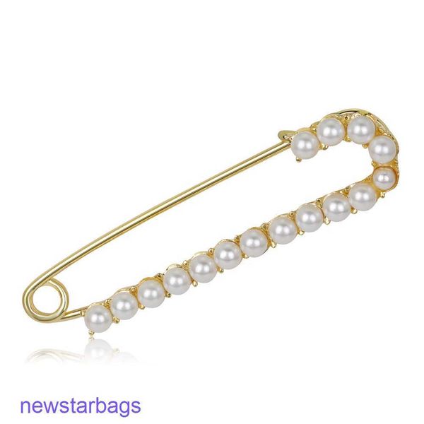 manufacturer gift wholesale jewelry new glittering pearl rhinestone large brooch modelling fashion simple female, Gray
manufacturer gift wholesale jewelry new glittering pearl rhinestone large brooch modelling fashion simple female, Gray