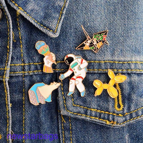 manufacturer gift wholesale new enamel thousand paper crane creative alloy badge polar bear astronaut dropping oil cartoon brooch pin, Gray
manufacturer gift wholesale new enamel thousand paper crane creative alloy badge polar bear astronaut dropping oil cartoon brooch pin, Gray