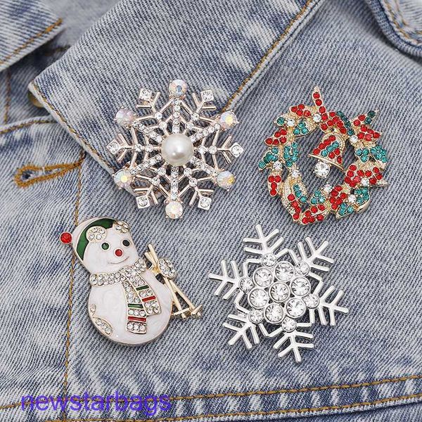 manufacturer gift wholesale 2023 christmas brooch party performance shooting pin lovely diamond snowflake snowman bell, Gray
manufacturer gift wholesale 2023 christmas brooch party performance shooting pin lovely diamond snowflake snowman bell, Gray