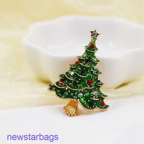 manufacturer gift wholesale better selling christmas tree brooch new fashion drop oil series creative corsage, Gray
manufacturer gift wholesale better selling christmas tree brooch new fashion drop oil series creative corsage, Gray