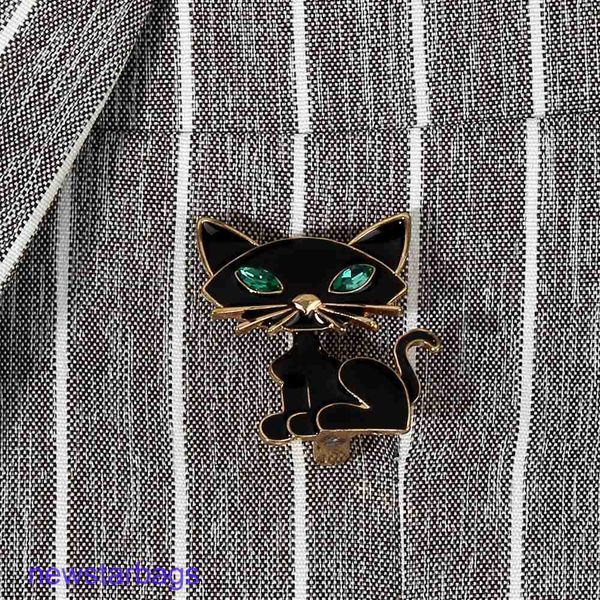 manufacturer gift wholesale w536 cute jewelry fashion oil dripping cat brooch personality three-dimensional dress girl, Gray
manufacturer gift wholesale w536 cute jewelry fashion oil dripping cat brooch personality three-dimensional dress girl, Gray