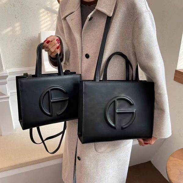 genuine leather shoulder bags designer woman ladies handbags purses small tote fashion brand crossbody christmas bag
genuine leather shoulder bags designer woman ladies handbags purses small tote fashion brand crossbody christmas bag