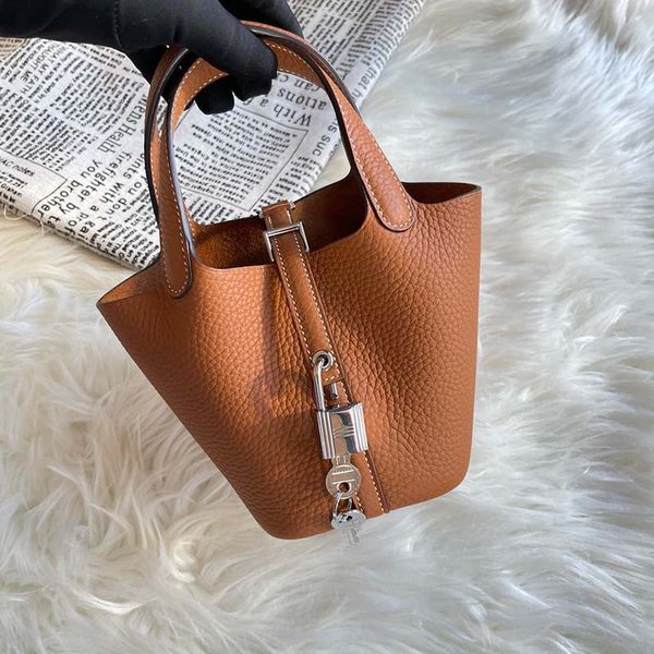 2023 handbags designer bags shoulder lady totes purse handbags crossbody wallet handbags classic womens luxury crossbody shoulder bag leathe
2023 handbags designer bags shoulder lady totes purse handbags crossbody wallet handbags classic womens luxury crossbody shoulder bag leathe