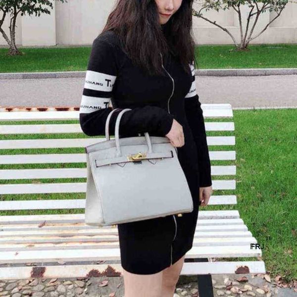 designer birkin bags herme handbags first layer cowhide litchi pattern platinum bag 30 leather 2023 new fashion womens portable highgrade ha
designer birkin bags herme handbags first layer cowhide litchi pattern platinum bag 30 leather 2023 new fashion womens portable highgrade ha