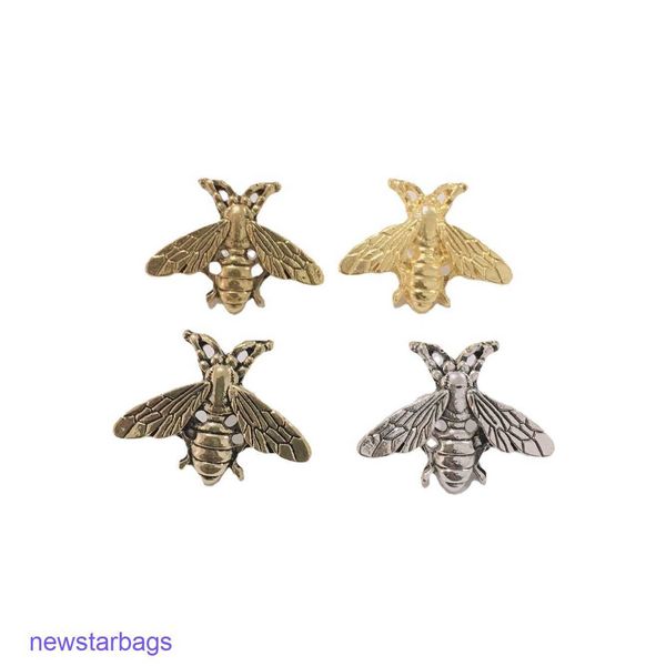 manufacturer gift wholesale small suit small animal button alloy bee men's brooch pin clothing accessories, Gray
manufacturer gift wholesale small suit small animal button alloy bee men's brooch pin clothing accessories, Gray