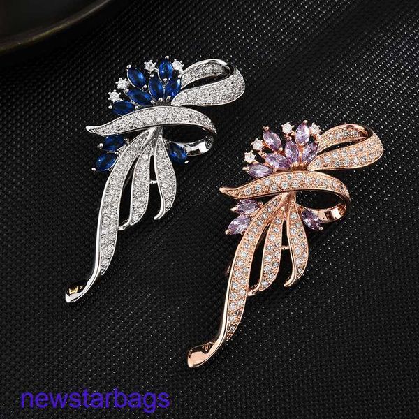 manufacturer gift wholesale light luxury atmosphere zircon brooch high grade pin clasp brooch versatile coat suit accessories, Gray
manufacturer gift wholesale light luxury atmosphere zircon brooch high grade pin clasp brooch versatile coat suit accessories, Gray