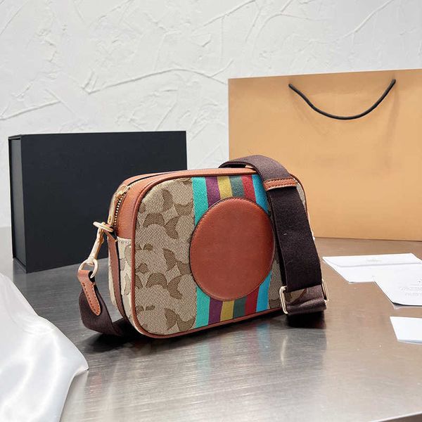 5 snapsluxurys women coabag shoulder bags handbags tote designer leather crossbody purses fashion designers brown bag mens handbag 230105
5 snapsluxurys women coabag shoulder bags handbags tote designer leather crossbody purses fashion designers brown bag mens handbag 230105