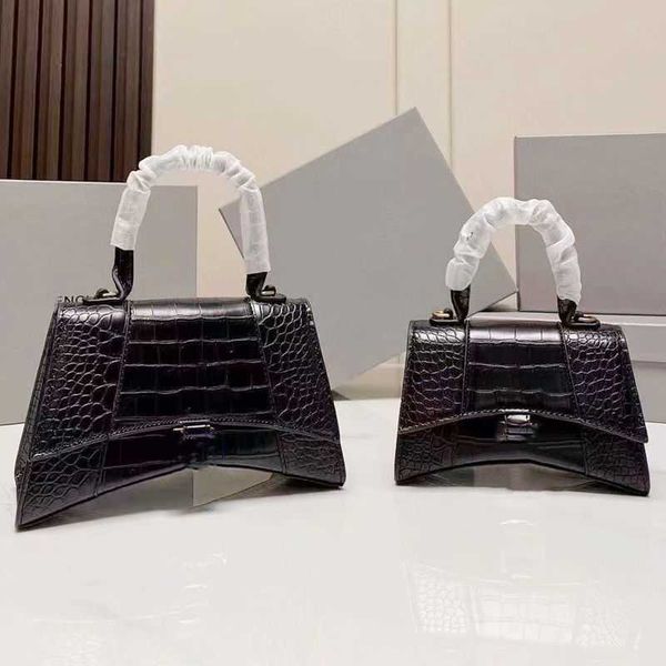 shoulder bags luxuries designers women bags handbag shopping shoulder bag fashion tote bagg cross body half moon luxury genuine leather
shoulder bags luxuries designers women bags handbag shopping shoulder bag fashion tote bagg cross body half moon luxury genuine leather