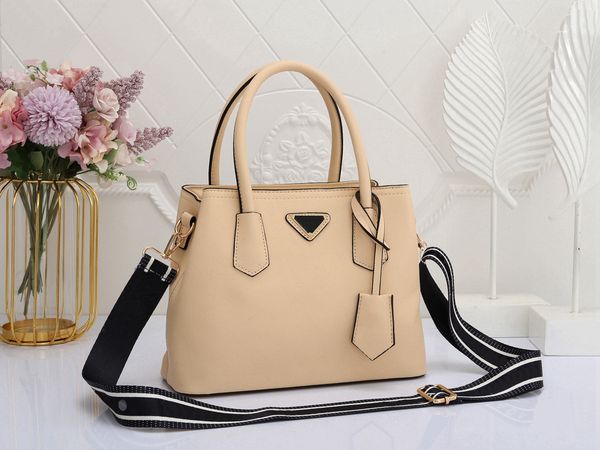 fashion one shoulder bag hand carry triangle with engraved logo detachable adjustable canvas shoulder strap
fashion one shoulder bag hand carry triangle with engraved logo detachable adjustable canvas shoulder strap