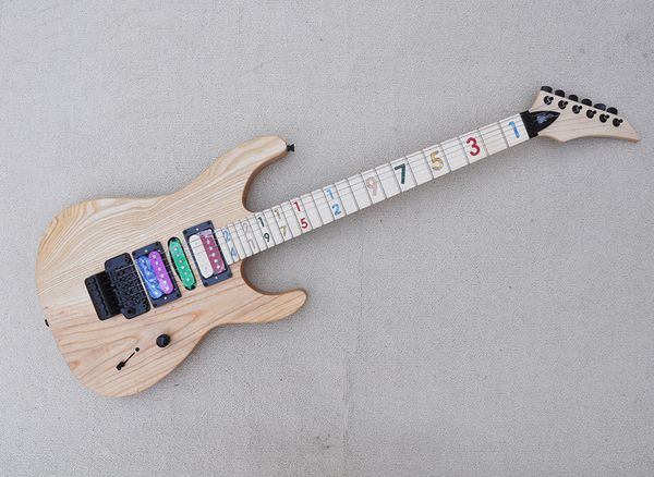 natural wood color electric guitar with floyd rose maple fretboard 24 frets can be customized
natural wood color electric guitar with floyd rose maple fretboard 24 frets can be customized