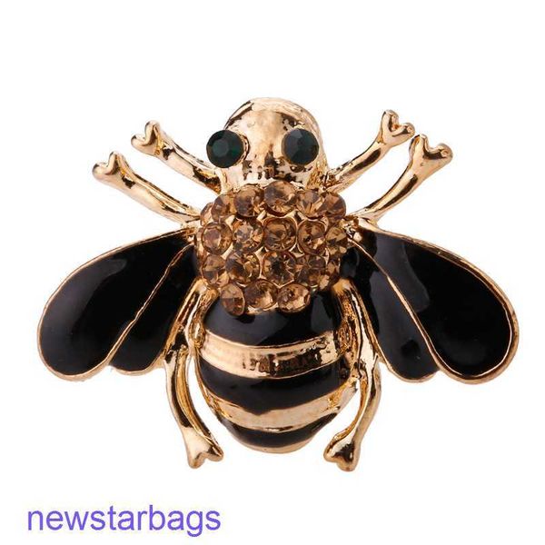 manufacturer gift wholesale fashion new fashion diamond inlaid color bee brooch, Gray
manufacturer gift wholesale fashion new fashion diamond inlaid color bee brooch, Gray