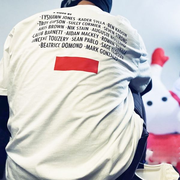 22fw men's t-shirts play dead tee box letter printed woman film commemorative loose classic summer short sleeve fashion casual breathab, White;black
22fw men's t-shirts play dead tee box letter printed woman film commemorative loose classic summer short sleeve fashion casual breathab, White;black