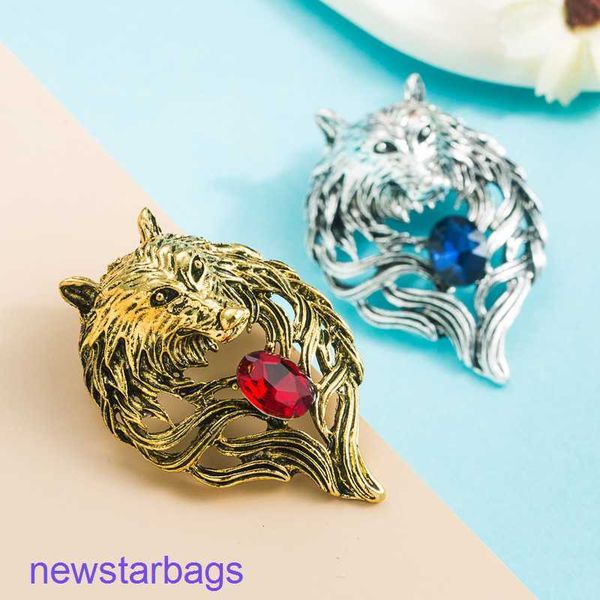 manufacturer gift wholesale fashion alloy inlaid rhinestone hollowed-out wolf-head brooch personalized creative fashion pin jewelry, Gray
manufacturer gift wholesale fashion alloy inlaid rhinestone hollowed-out wolf-head brooch personalized creative fashion pin jewelry, Gray