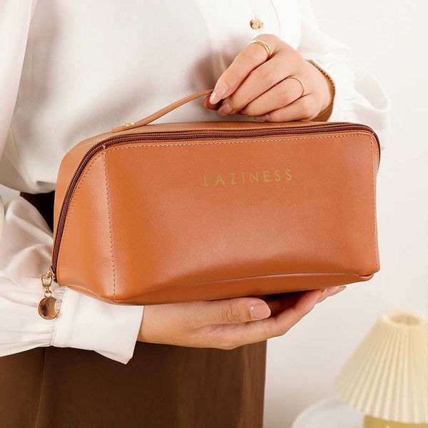 cosmetic bags cases waist beilian fashion ins pu storage waterproof travel handheld washing 230110
cosmetic bags cases waist beilian fashion ins pu storage waterproof travel handheld washing 230110