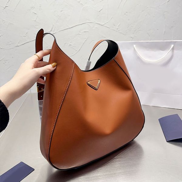 shopping bags women shoulder bags large totes fashion triangle logo letters solid color handbags adjustable shoulder strap
shopping bags women shoulder bags large totes fashion triangle logo letters solid color handbags adjustable shoulder strap