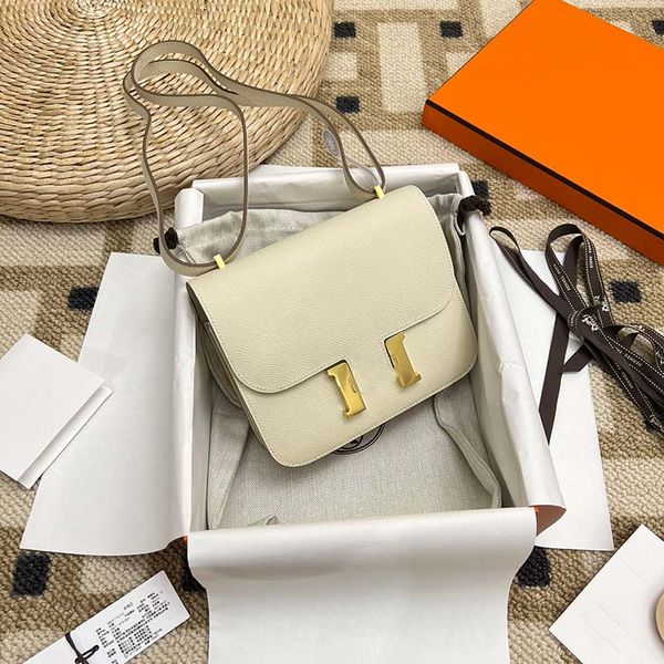 classic luxury designer shoulder bag fashion wallet ladies leather handbag with box stylish simple and versatile cross body bag first choice
classic luxury designer shoulder bag fashion wallet ladies leather handbag with box stylish simple and versatile cross body bag first choice