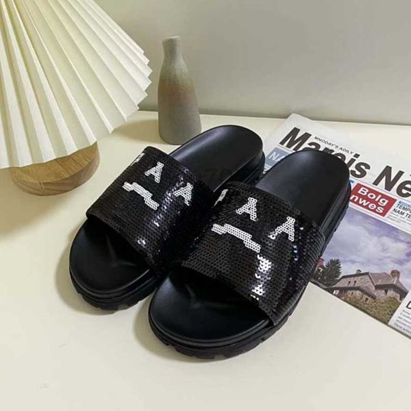 woman slippers fashion rubber sandals beach multicolor slipper platform flash drilling alphabet lady flat slides by shoe02, Black
woman slippers fashion rubber sandals beach multicolor slipper platform flash drilling alphabet lady flat slides by shoe02, Black