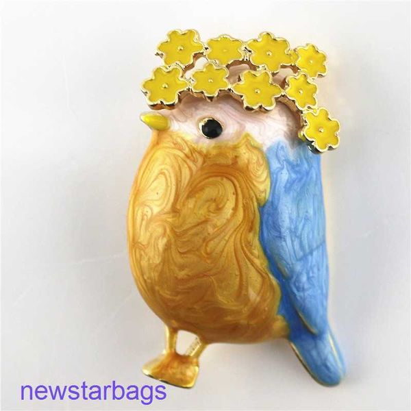 manufacturer gift wholesale 2023 new wreath bird brooch fashion design enamel temperament coat drop neckpin qingdao, Gray
manufacturer gift wholesale 2023 new wreath bird brooch fashion design enamel temperament coat drop neckpin qingdao, Gray