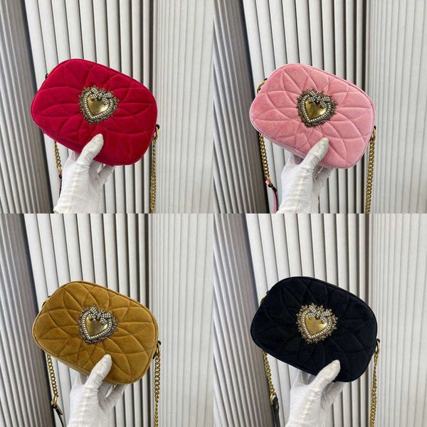 shoulder bags designer handbags crossbody bags elegant heart bag camera purses women messenger luxurious bag wallet 230105
shoulder bags designer handbags crossbody bags elegant heart bag camera purses women messenger luxurious bag wallet 230105