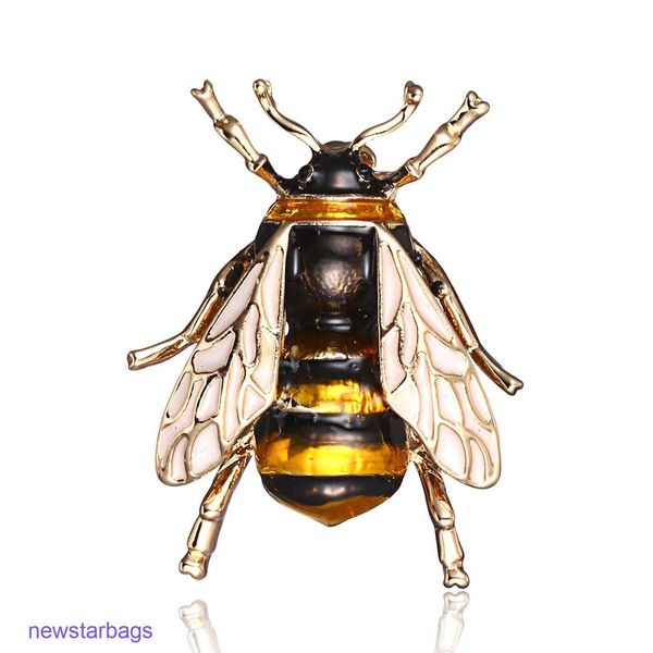 manufacturer gift wholesale better selling fashion versatile bee painting oil brooch personalized golden jewelry, Gray
manufacturer gift wholesale better selling fashion versatile bee painting oil brooch personalized golden jewelry, Gray