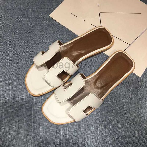 2022 classics woman shoes slipper leather flat sandals fashion designers slides slide rubber ladies beach oran sandal women, Black
2022 classics woman shoes slipper leather flat sandals fashion designers slides slide rubber ladies beach oran sandal women, Black