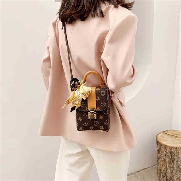 designer bags 55% off sale rmbx female korean version old flower one cross carrying portable women's small square mobile phone zero wal
designer bags 55% off sale rmbx female korean version old flower one cross carrying portable women's small square mobile phone zero wal