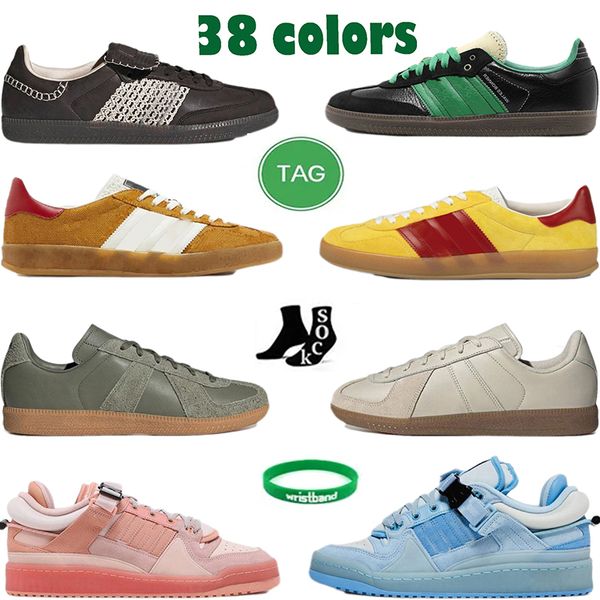 women men shoe designer stripes shoes fashion trainers breathable sneakers full leatter sneaker high-quality trainer og luxury velvet high-q, Black
women men shoe designer stripes shoes fashion trainers breathable sneakers full leatter sneaker high-quality trainer og luxury velvet high-q, Black