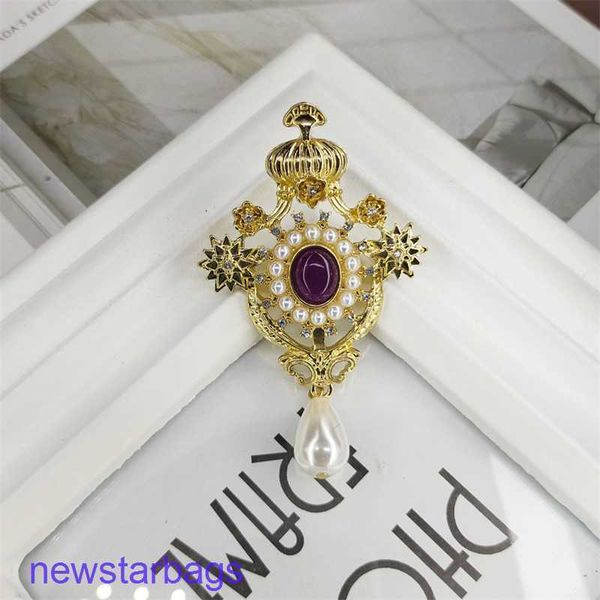 manufacturer gift wholesale antique water drop crown brooch galaxy alloy accessories female pearl resin pin, Gray
manufacturer gift wholesale antique water drop crown brooch galaxy alloy accessories female pearl resin pin, Gray