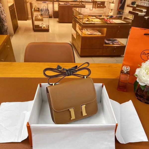 women h shoulder bag 9a quality cowhide leather with box ladies designer luxury fashion crossbody tote handbag gold h hardware lock belt pur
women h shoulder bag 9a quality cowhide leather with box ladies designer luxury fashion crossbody tote handbag gold h hardware lock belt pur
