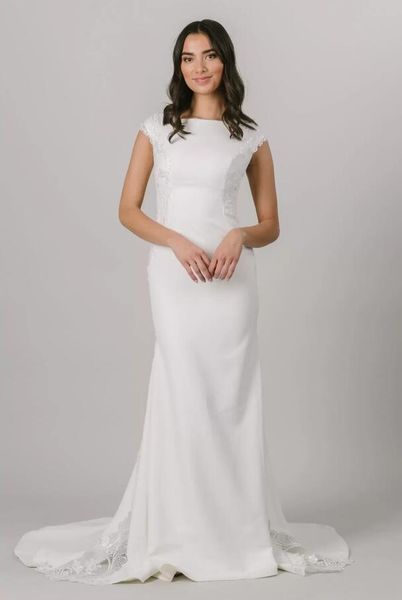 simple mermaid crepe modest wedding dress cap sleeves boat neck buttons back mermaid bridal gowns lds bride dress, White
simple mermaid crepe modest wedding dress cap sleeves boat neck buttons back mermaid bridal gowns lds bride dress, White