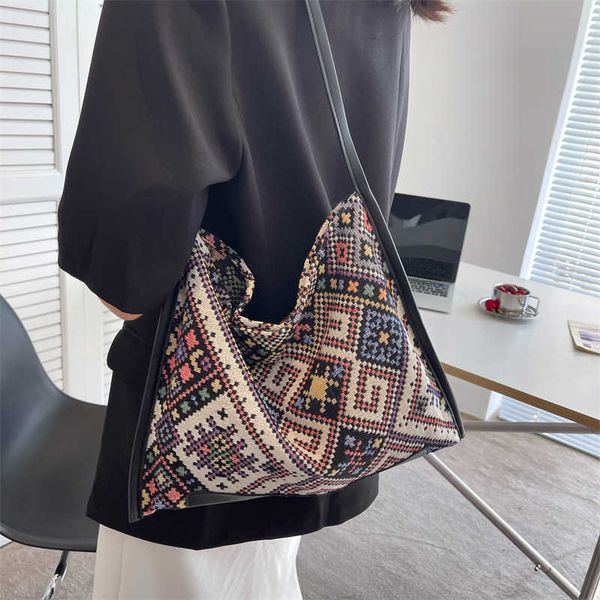 jr 2022 selling luxury casual folding eco promotional customised ethnic travel large canvas tote bag hands bags for females
jr 2022 selling luxury casual folding eco promotional customised ethnic travel large canvas tote bag hands bags for females