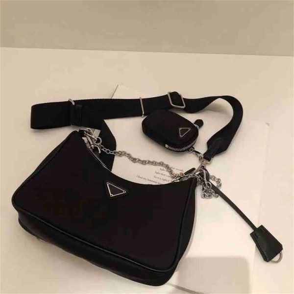 70% off handbags outlet sale super fire in one versatile underarm chain single messenger same women
70% off handbags outlet sale super fire in one versatile underarm chain single messenger same women