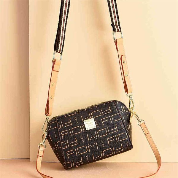 handbags 75% off mobile phone with enlarged screen fashion zero wallet small leather wide strap
handbags 75% off mobile phone with enlarged screen fashion zero wallet small leather wide strap