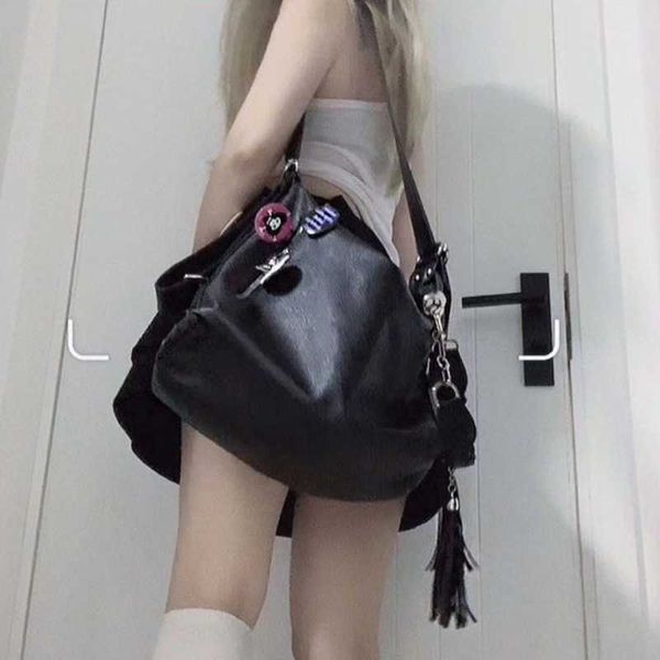 cross body handbags for women 2022 designer luxury large shoulder sling bag women's tassel chain design crossbody y2k goth techwear got
cross body handbags for women 2022 designer luxury large shoulder sling bag women's tassel chain design crossbody y2k goth techwear got