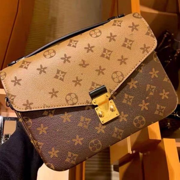 women luxurys designers bags handbag women handbags lady messenger fashion shoulder bag luxury crossbody tote wallet
women luxurys designers bags handbag women handbags lady messenger fashion shoulder bag luxury crossbody tote wallet