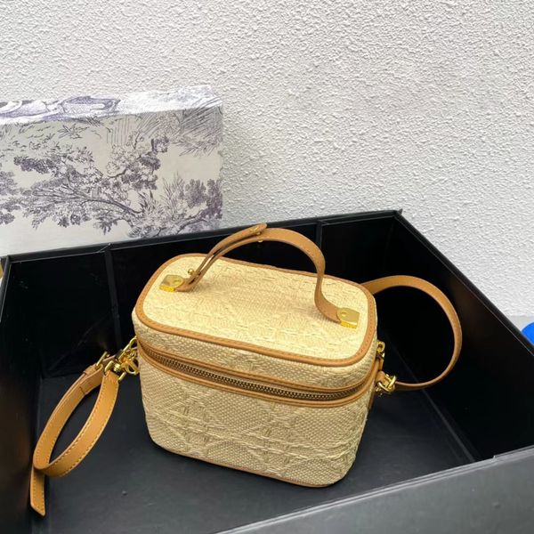 designer handbags with dust bag tote sheepskin caviar metal chain silver handbag leather shoulder flip cover diagonal bags shoulder bags
designer handbags with dust bag tote sheepskin caviar metal chain silver handbag leather shoulder flip cover diagonal bags shoulder bags