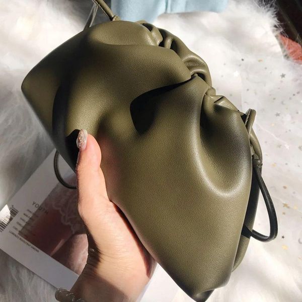 verastore genuine leather women's crossbody bags fashion real cow leather shoulder female bag cloud shape design
verastore genuine leather women's crossbody bags fashion real cow leather shoulder female bag cloud shape design