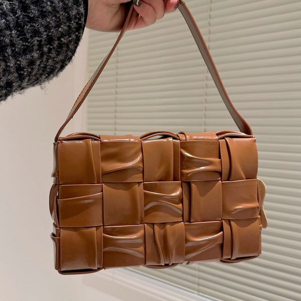 crossbody bags for women trendy designer evening bag luxury handbags shoulder bag fashion woven handbag classic female purses 230728bj
crossbody bags for women trendy designer evening bag luxury handbags shoulder bag fashion woven handbag classic female purses 230728bj