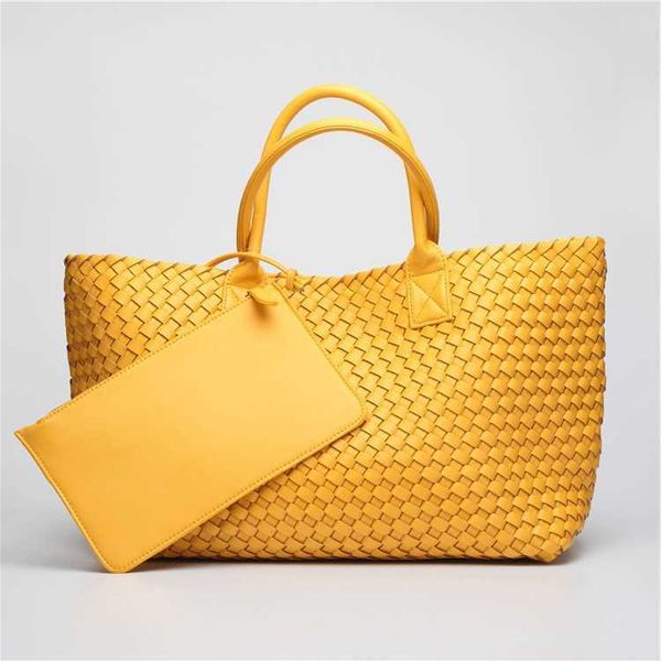 yimyik 2022 oem luxury designer women handmade tote bags female woven shoulder factory custom 
yimyik 2022 oem luxury designer women handmade tote bags female woven shoulder factory custom