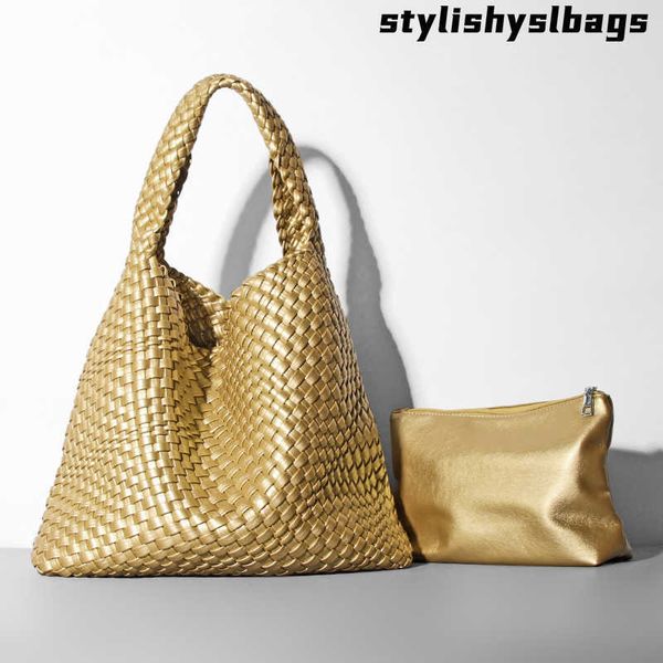 shoulder bags golden hobos for women knitting handbags and purses soft vegan leather designer female shoulder bag high-capacity tote bags 01
shoulder bags golden hobos for women knitting handbags and purses soft vegan leather designer female shoulder bag high-capacity tote bags 01